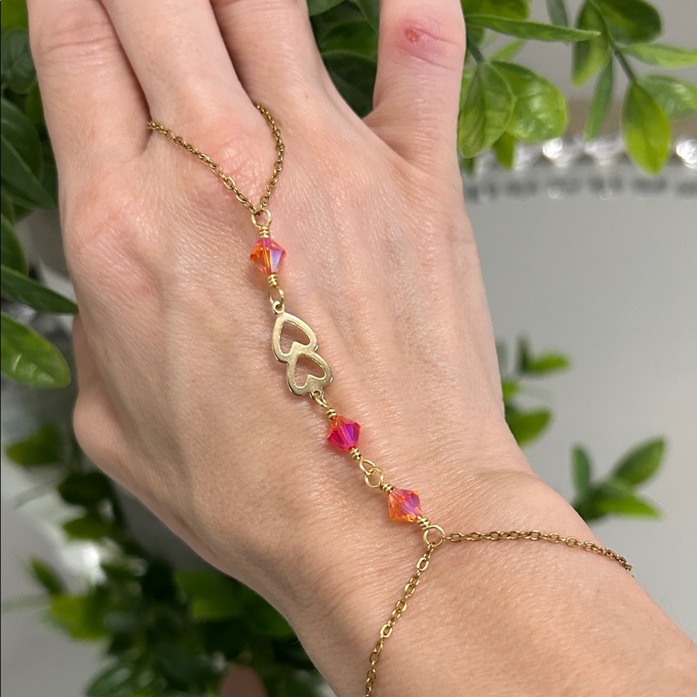 Elegant Gold Bracelet with Heart Charms